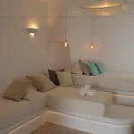アパートホテル Flaskos Luxury アギオス・ステファノス