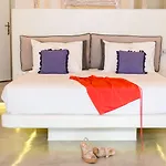 Flaskos Luxury 4*