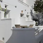Flaskos Luxury アギオス・ステファノス