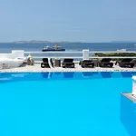 Flaskos Luxury アギオス・ステファノス
