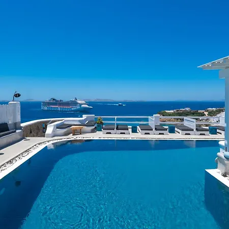 Flaskos Luxury شقة فندقية 4*