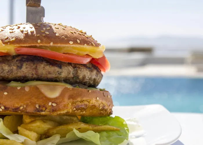 Apartahotel Flaskos Luxury 4*