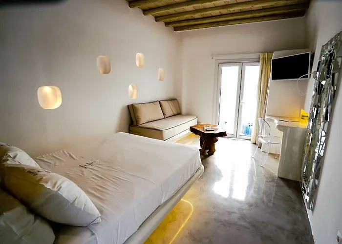 Aparthotel Flaskos Luxury 4*