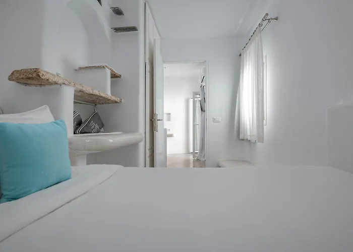 Aparthotel Flaskos Luxury 4*