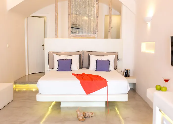 Flaskos Luxury מלון דירות 4*