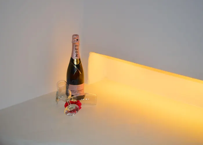 Flaskos Luxury 公寓式酒店 4*