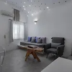 Flaskos Luxury 4*