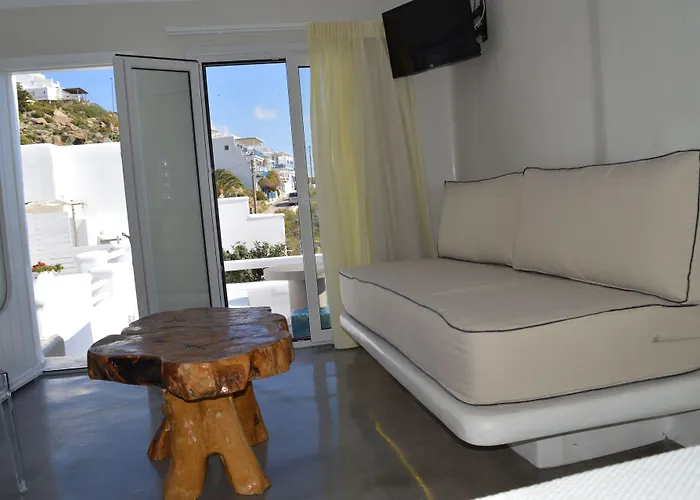 Aparthotel Flaskos Luxury 4*